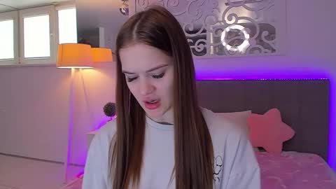 Snapshot of luisaclover chatting on April 2026 12:31:01 PM LuisaClover online show from April 2026 12:31:01 PM