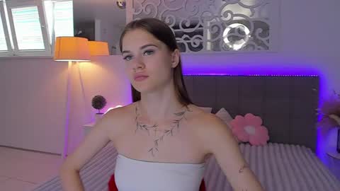 Snapshot of luisaclover chatting on July 2026 12:29:02 PM LuisaClover online show from July 2026 12:29:02 PM