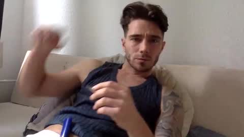 Snapshot of luisbadx chatting on February 2025 11:11:01 AM Luis Badx online show from February 2025 11:11:01 AM