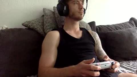 Snapshot of luisbadx chatting on September 2025 01:02:02 PM Luis Badx online show from September 2025 01:02:02 PM