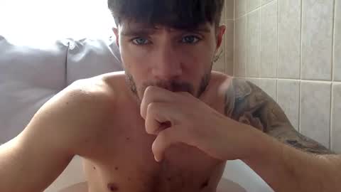 Snapshot of luisbadx chatting on July 2026 09:24:01 AM Luis Badx online show from July 2026 09:24:01 AM