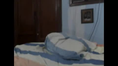 Snapshot of luiscamerom chatting on May 2026 03:23:02 AM luiscamerom online show from May 2026 03:23:02 AM