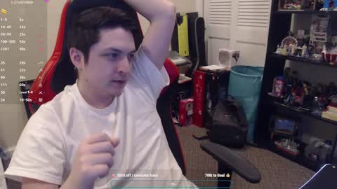 Snapshot of luisdiaztube chatting on December 2024 02:06:02 AM Luisdiaztube online show from December 2024 02:06:02 AM
