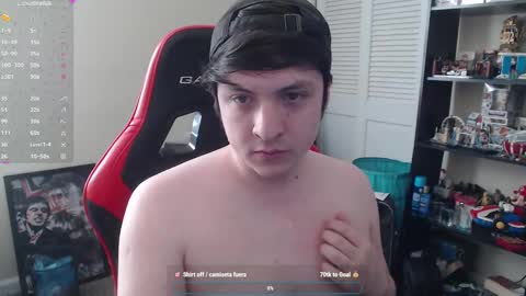 Snapshot of luisdiaztube chatting on September 2025 04:40:02 PM Luisdiaztube online show from September 2025 04:40:02 PM