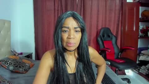 Snapshot of luissa_s1 chatting on December 2024 11:27:01 AM Luissa online show from December 2024 11:27:01 AM