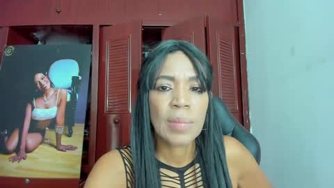 Snapshot of luissa_s1 chatting on December 2024 11:17:01 AM Luissa online show from December 2024 11:17:01 AM