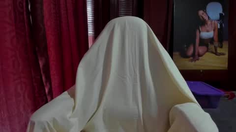 Snapshot of luissa_s1 chatting on October 2025 11:52:02 AM Luissa online show from October 2025 11:52:02 AM