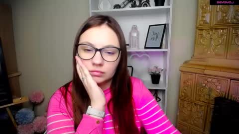 Luiza online show from December 2025 05:44:02 AM