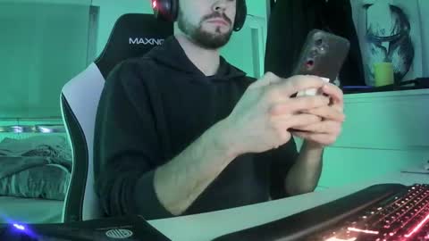 Snapshot of lukasschoetz chatting on March 2025 07:49:02 PM lukasschoetz online show from March 2025 07:49:02 PM