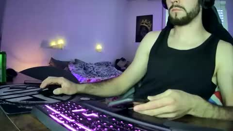 Snapshot of lukasschoetz chatting on April 2026 03:40:02 PM lukasschoetz online show from April 2026 03:40:02 PM