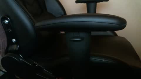 Snapshot of luke7711 chatting on December 2024 12:54:01 AM luke7711 online show from December 2024 12:54:01 AM