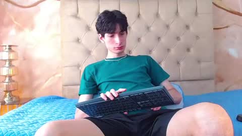 Snapshot of luke_carter chatting on July 2026 01:39:02 PM luke_carter online show from July 2026 01:39:02 PM
