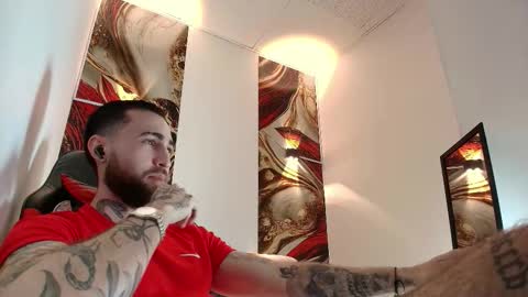 Snapshot of luke_davis01 chatting on March 2026 01:17:02 PM LUKE online show from March 2026 01:17:02 PM