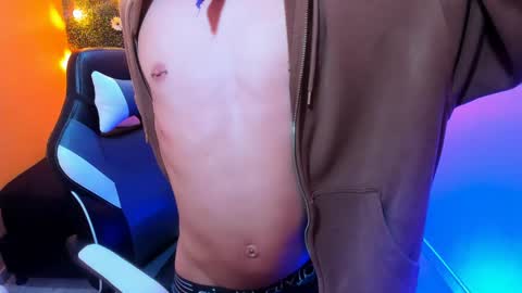 Luke online show from January 2025 08:13:02 PM