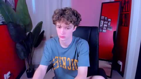 Snapshot of luke_sweet chatting on June 2026 12:02:01 PM Luke online show from June 2026 12:02:01 PM