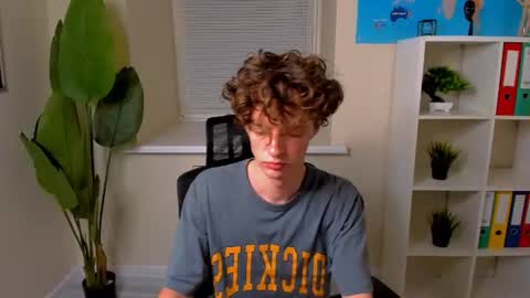 Snapshot of luke_sweet chatting on July 2026 01:06:02 PM Luke online show from July 2026 01:06:02 PM