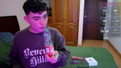 Snapshot of lukeboyce chatting on April 2026 04:40:01 AM lukeboyce online show from April 2026 04:40:01 AM