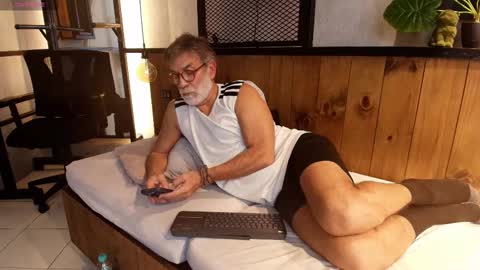 Luke Crews online show from March 2025 04:35:02 PM