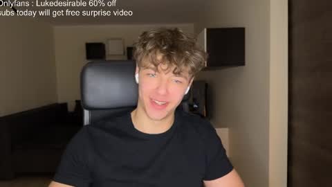 Snapshot of lukedesirable chatting on April 2026 07:51:02 PM lukedesirable online show from April 2026 07:51:02 PM