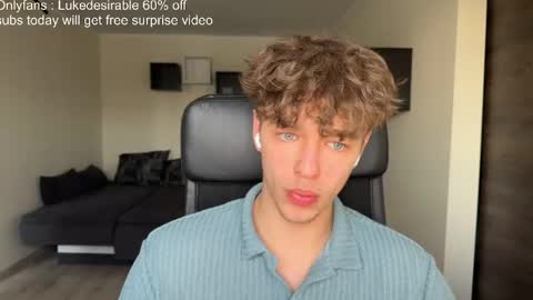 Snapshot of lukedesirable chatting on April 2026 04:57:02 PM lukedesirable online show from April 2026 04:57:02 PM