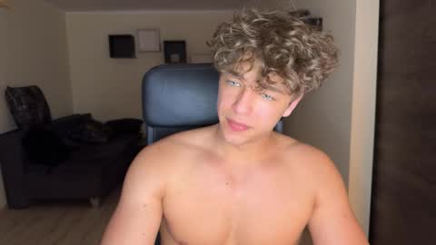 lukedesirable online show from May 2026 09:10:02 PM