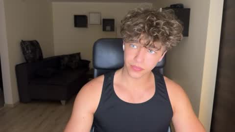 lukedesirable online show from May 2026 09:44:01 PM