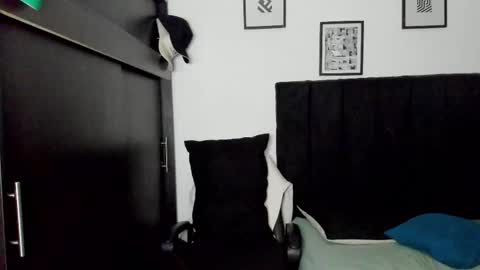 Snapshot of lukeglanton17 chatting on February 2025 11:20:01 AM Luke online show from February 2025 11:20:01 AM