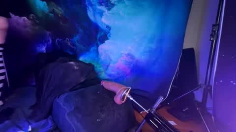 Snapshot of lukewilde chatting on April 2026 08:06:01 AM lukewilde online show from April 2026 08:06:01 AM