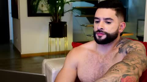 Lukhas f4f online show from September 2025 04:34:02 AM