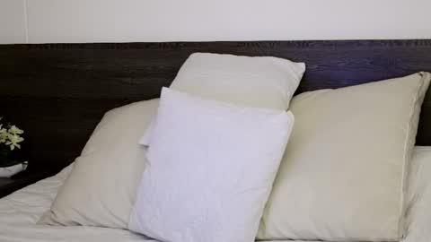 Lukhas f4f online show from October 2025 12:08:02 AM