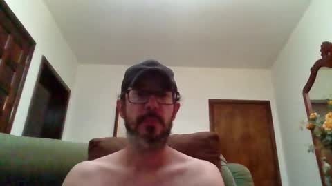 Snapshot of lukz88bigcock chatting on March 2026 01:10:01 AM Luke online show from March 2026 01:10:01 AM