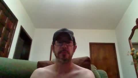 Snapshot of lukz88bigcock chatting on April 2026 10:22:02 PM Luke online show from April 2026 10:22:02 PM