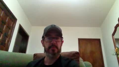 Snapshot of lukz88bigcock chatting on June 2026 01:10:01 AM Luke online show from June 2026 01:10:01 AM