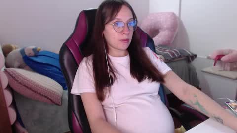 Snapshot of lula_05 chatting on December 2024 06:35:01 PM Vicky online show from December 2024 06:35:01 PM