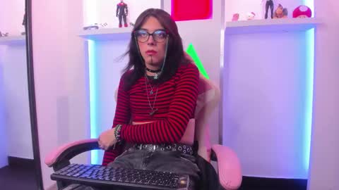 Cookie  online show from November 2025 12:15:01 PM