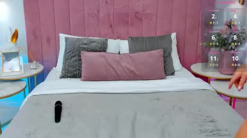 Cherie online show from September 2025 12:09:01 PM