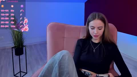 Cherie online show from November 2025 12:38:01 PM