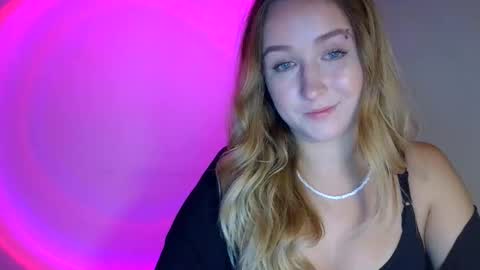 Lulu Baby18 online show from September 2025 07:58:02 PM