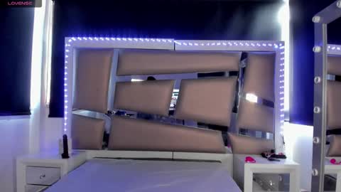 Snapshot of lulu_js_ chatting on September 2025 12:04:02 PM elizabeth online show from September 2025 12:04:02 PM