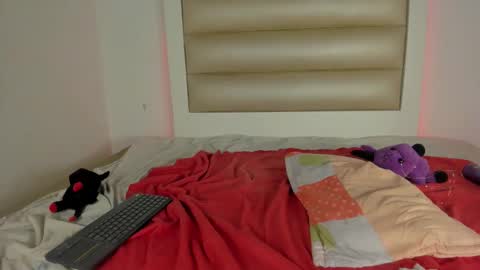 Snapshot of lulu_js_ chatting on October 2025 03:46:02 PM elizabeth online show from October 2025 03:46:02 PM