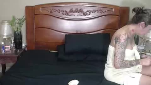 lulu_wild online show from February 2026 03:04:02 AM