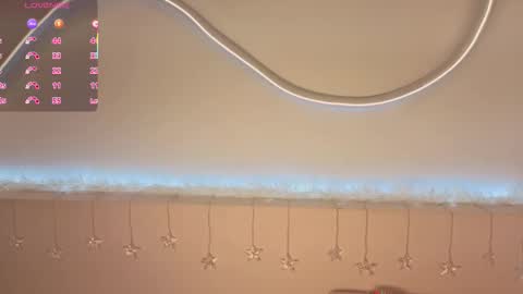 lulu_wonder online show from December 2025 02:44:02 PM