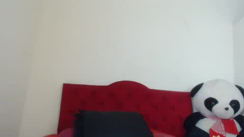 LULU online show from February 2025 08:53:02 PM