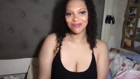 LuLu Valenttine Hot Sexy HawaiianCape Verde online show from March 2026 12:44:02 PM