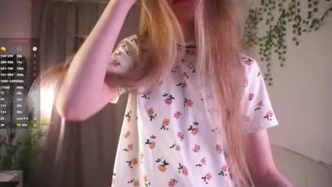 Kate online show from November 2025 09:35:01 AM