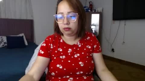 Snapshot of lumi_84 chatting on January 2025 12:36:02 AM LUMI     online show from January 2025 12:36:02 AM