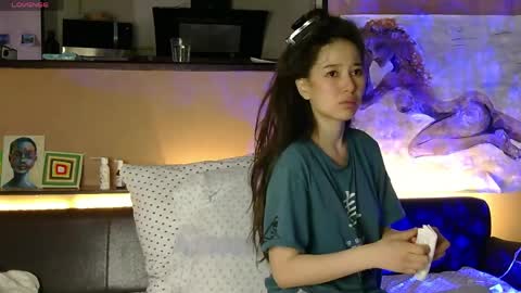 Snapshot of lumiheart chatting on April 2026 06:32:01 AM Anora online show from April 2026 06:32:01 AM