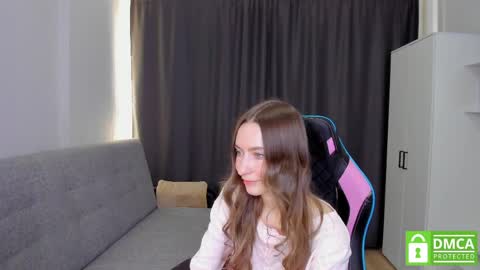 Snapshot of luminaya chatting on April 2026 07:53:01 AM Naya online show from April 2026 07:53:01 AM