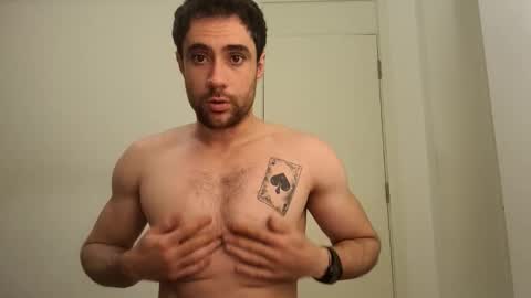 Snapshot of luminousace chatting on April 2026 10:18:01 PM luminousace online show from April 2026 10:18:01 PM