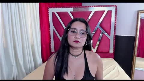 Snapshot of luna021_1 chatting on September 2025 08:00:02 PM Luna  online show from September 2025 08:00:02 PM